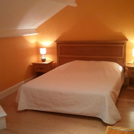 Chateau Sainte Marie Hotel Dompierre-sur-Charente ภายนอก รูปภาพ
