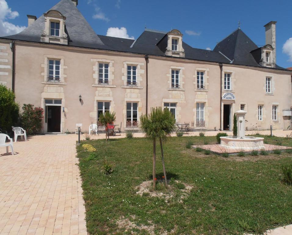 Chateau Sainte Marie Hotel Dompierre-sur-Charente ภายนอก รูปภาพ