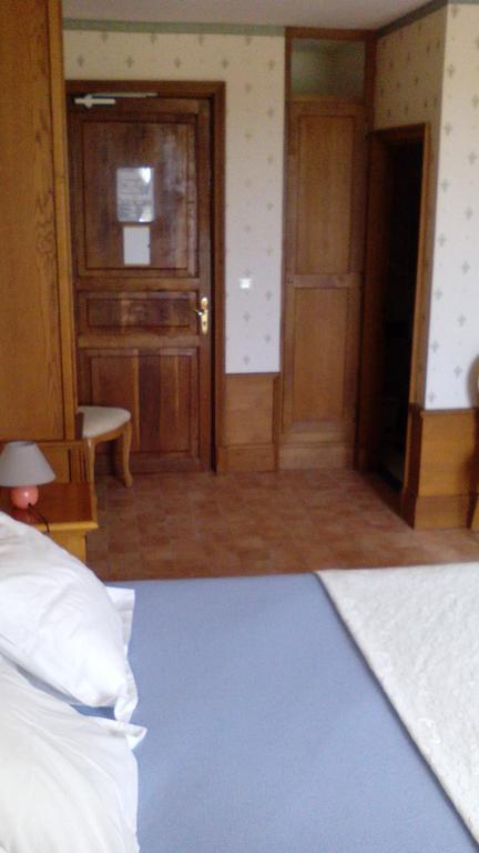 Chateau Sainte Marie Hotel Dompierre-sur-Charente ภายนอก รูปภาพ