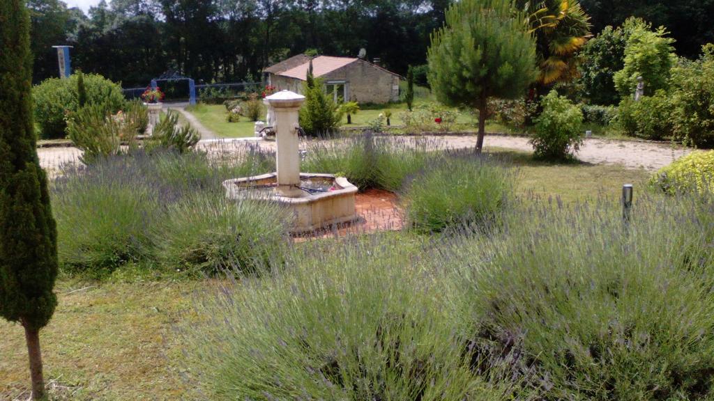 Chateau Sainte Marie Hotel Dompierre-sur-Charente ภายนอก รูปภาพ